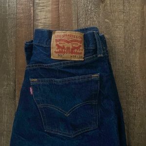 Men’s Levi’s 501 34 x 34 button fly jeans